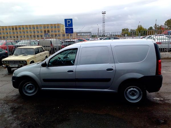 Лада Ларгус фургон в аренду в Минске без водителя на часы и сутки