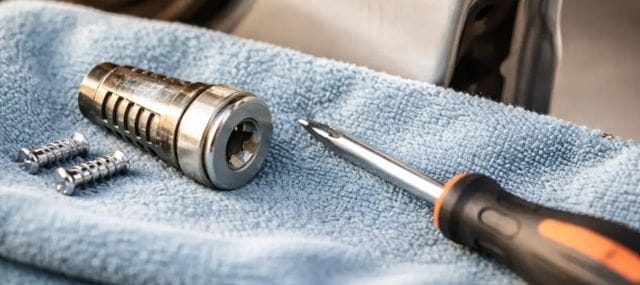 Машина не открывается: быстрый тест и четыре ситуации, где лучше не спешить